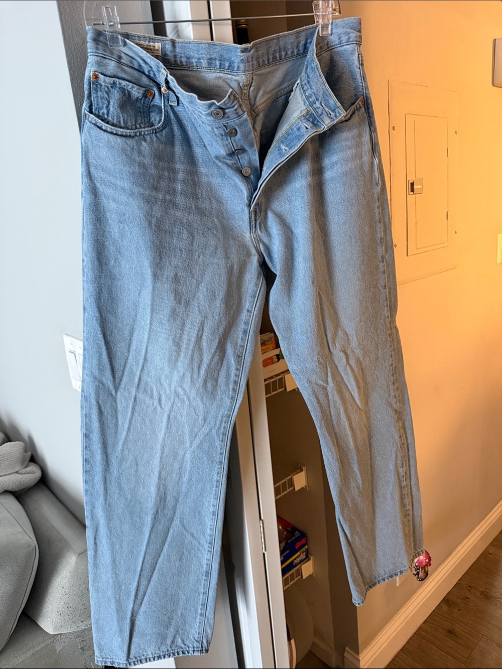 Light Blue Men’s Denim Jeans - Classic Button-Fly Levi 501 ‘90:
